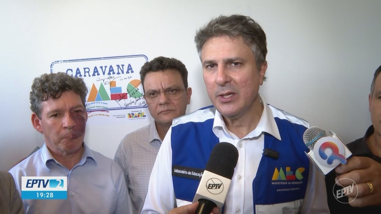 Ana davada, Yüksek Mahkeme yargıçları 2 saatten fazla süren bir toplantı yapıyorlar.